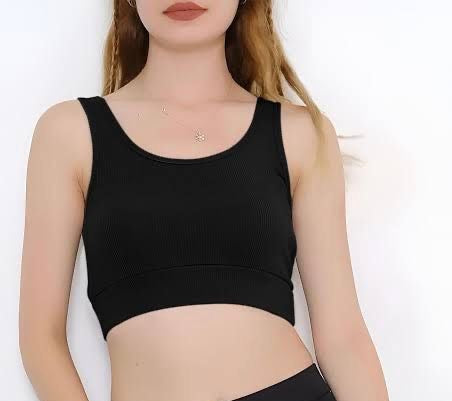 Şıklık ve konforun buluştuğu crop modeli.